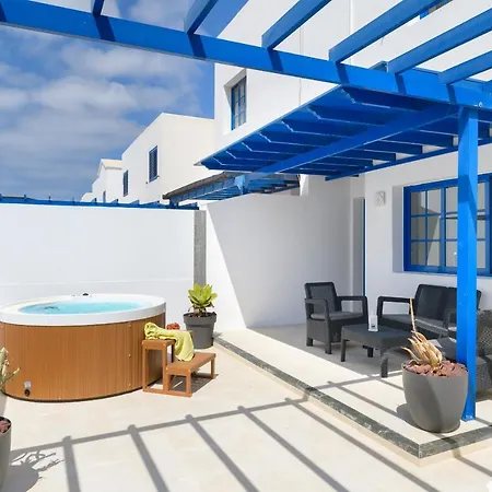 O Nautico Laxe Villa Playa Blanca  Exterior photo