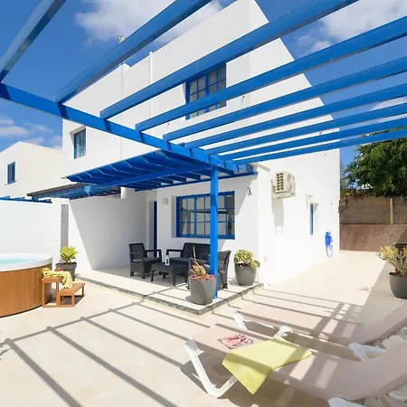 O Nautico Laxe Villa Playa Blanca  Exterior photo